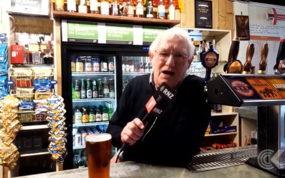 Publican prepares for big night after regaining liquor license: RNZ Checkpoint
