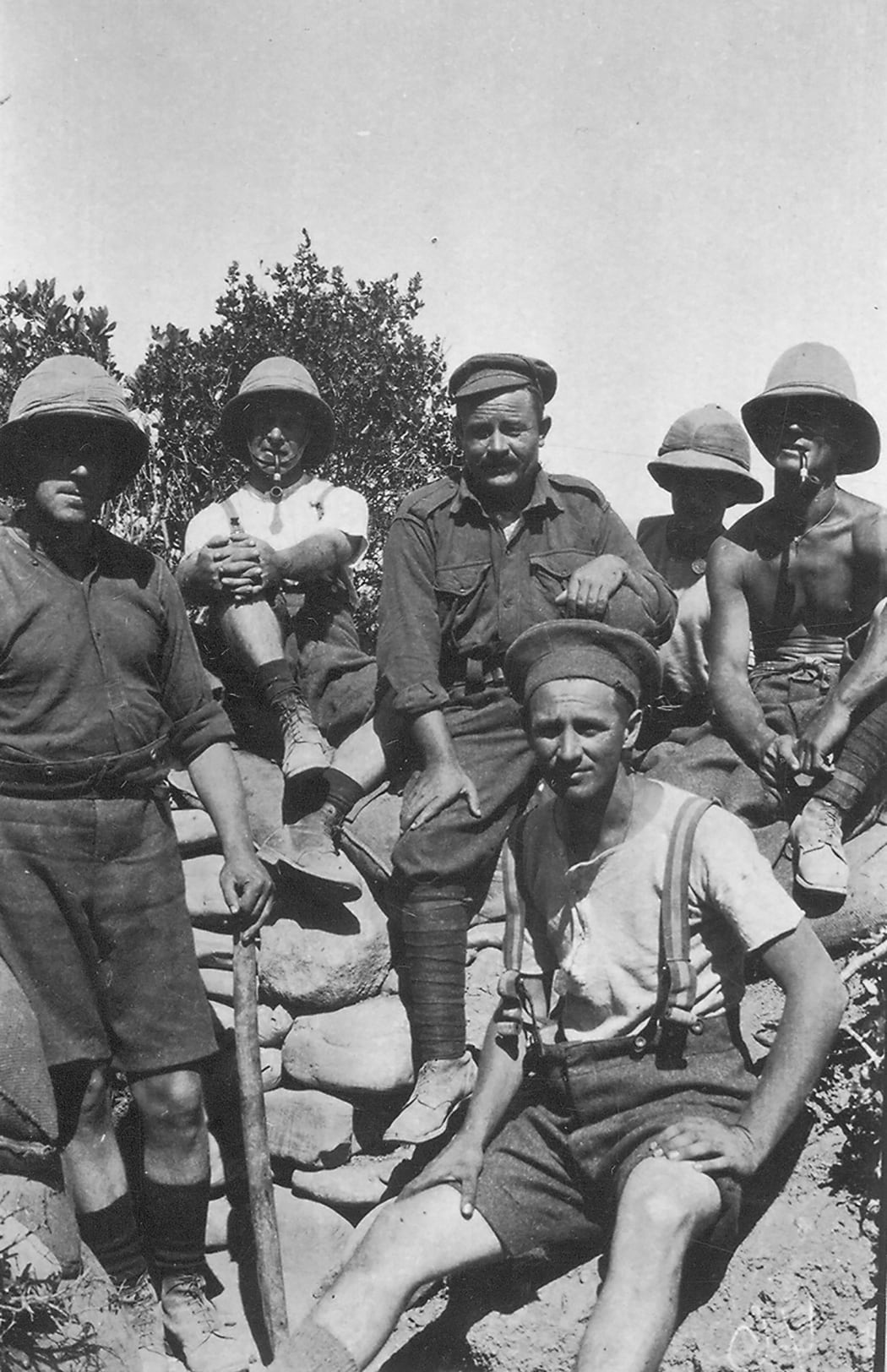NZ soldiers take a breather from trench digging on Gallipoli