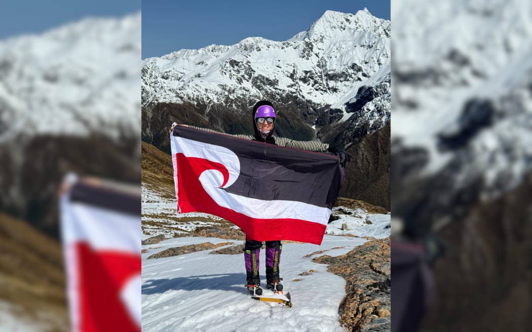 Holly Beckham aims to fly the Tino Rangatiratanga flag on Mt Everest.
