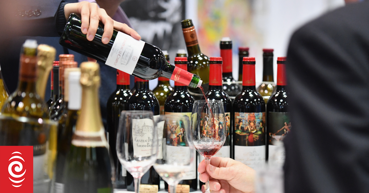 Trump threatens 200% tariff on European alcohol as trade war escalates ...
