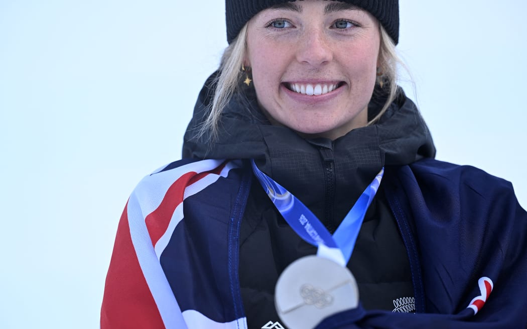 Olympics: Zoi Sadowski-Synnott wins silver at women's Snowboard ...