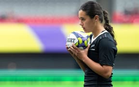 Maia Joseph playing for the Black Ferns.