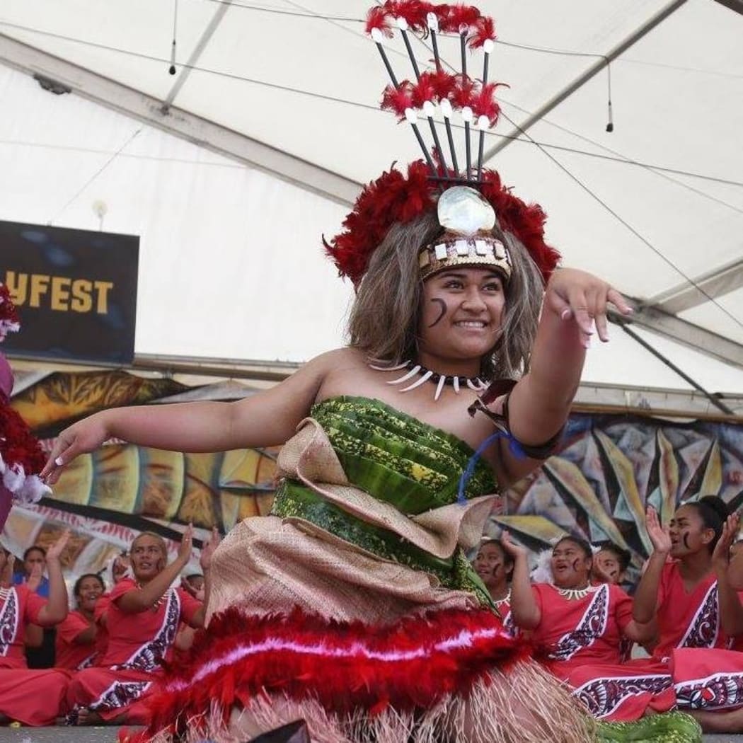 Samoan Taupou dances at ASB Polyfest in Auckland