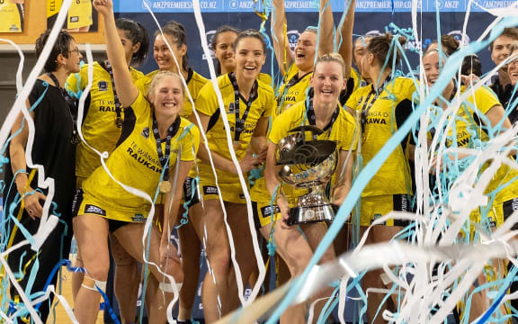 The Pulse celebrate winning the ANZ Premiership Trophy.