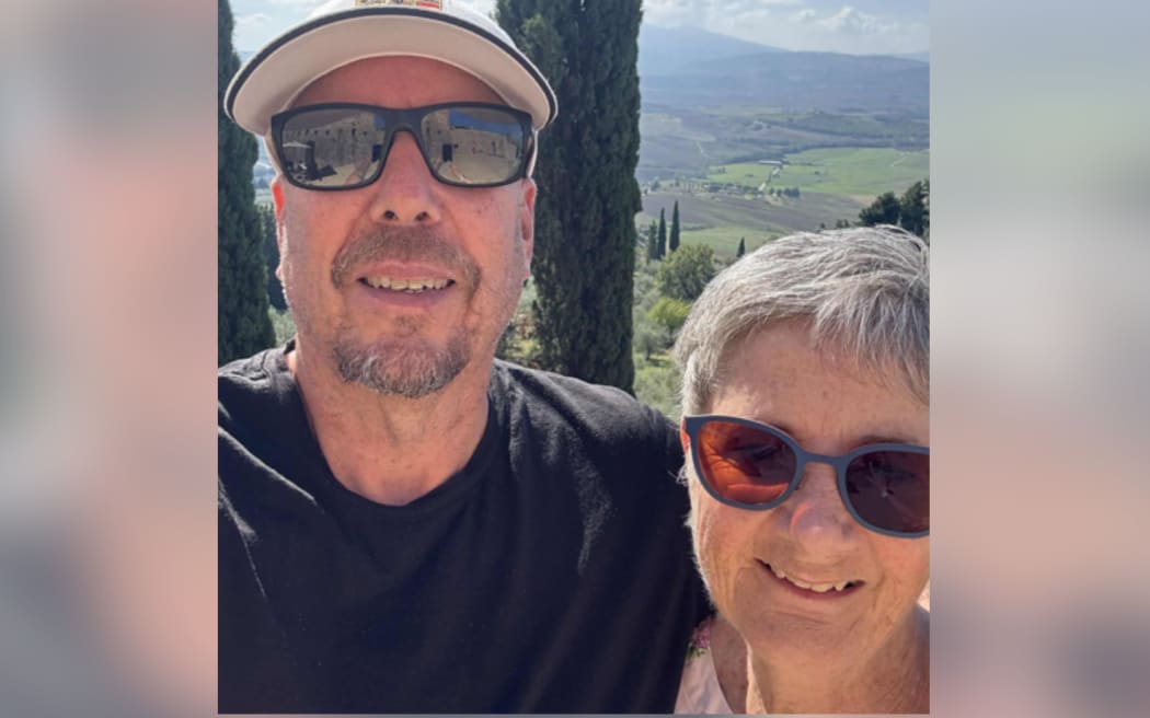 Nick and Kathy Barnes are frustrated that payment deadlines for holiday pay owed to former Health NZ employees keep getting pushed out.