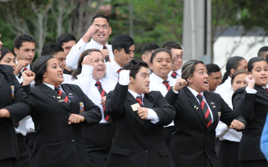 Hato Pētera students.