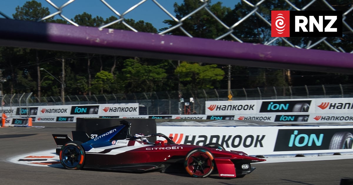 Kiwi Nick Cassidy secures maiden Formula E win for Citroen in