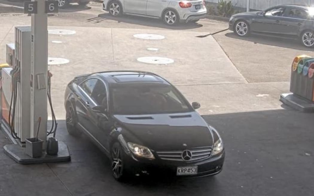 Police investigating the Naenae homicide want to hear about a black Mercedes, registration KRP453, shortly before and after 3.10pm in Naenae on Tuesday 10 December.