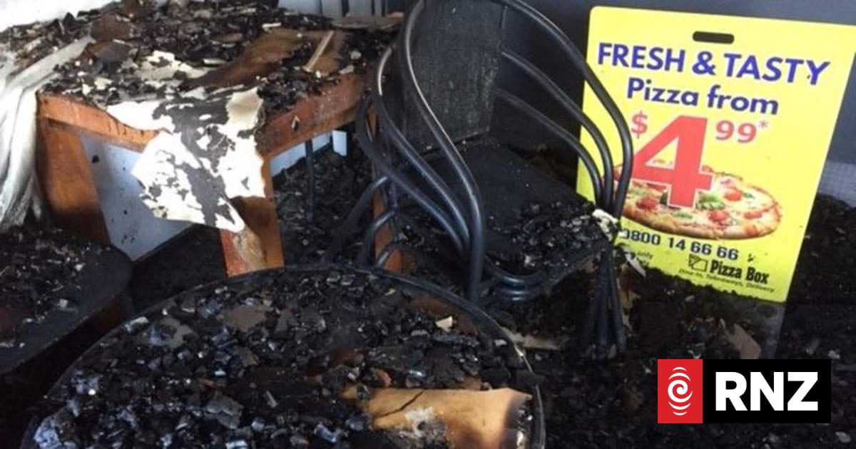 Pizza shop where owner was murdered destroyed by fire | RNZ