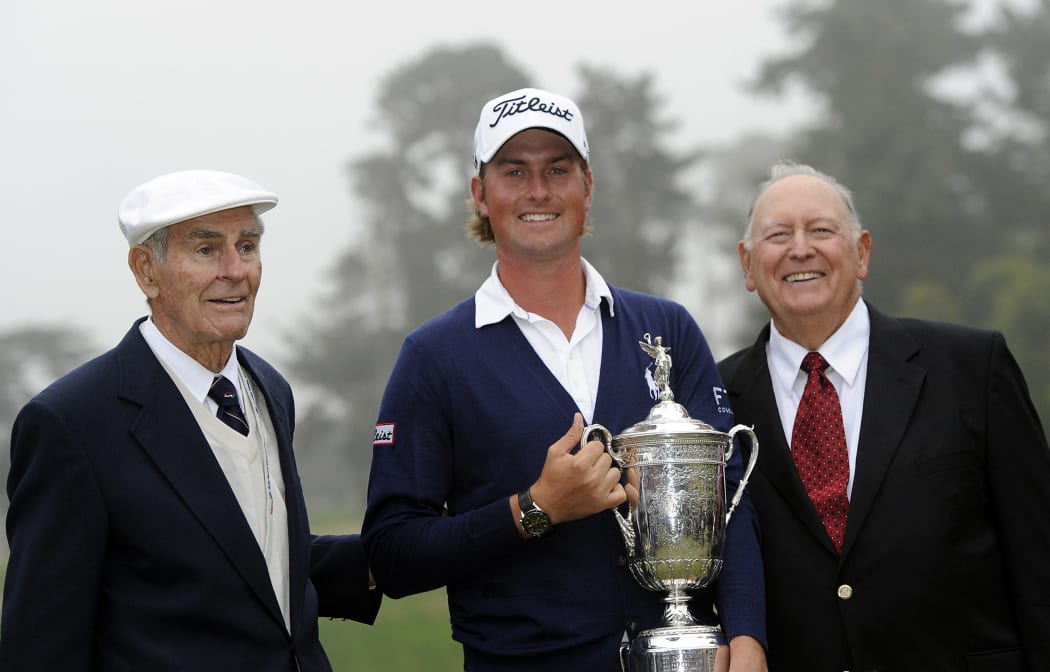 Billy Casper (right) presents Webb Simpson with the 2012 US Open title along with Jack Fleck (left).