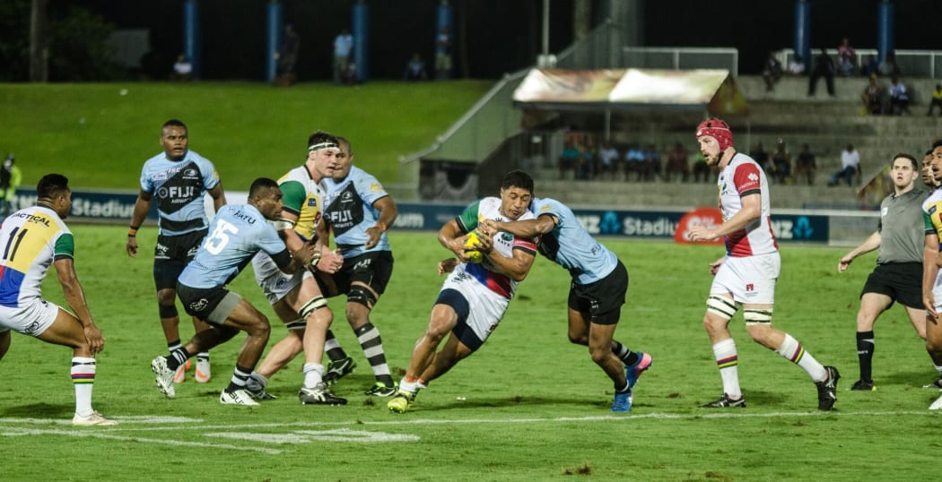 The Sydney Rays attack the Drua line.