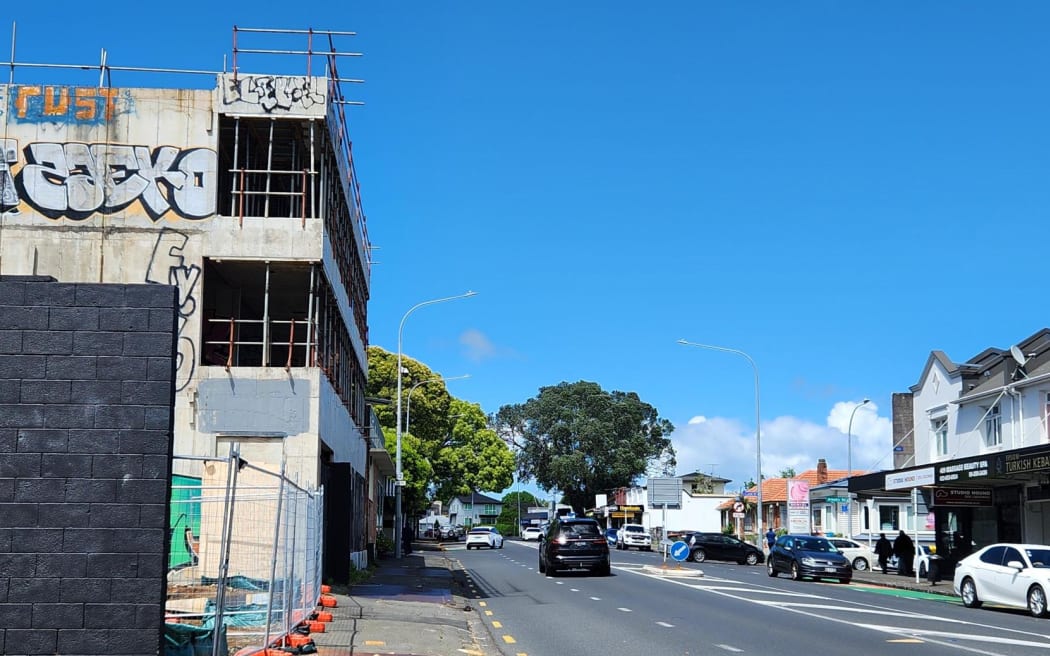 An unfinished apartment block on Manukau Rd in Auckland's Epsom. Originally called the Epsom Central Apartments Project.