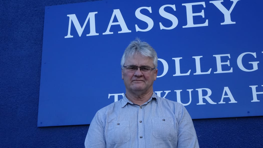 Senior lecturer at Massey University School of Psychology, Dr Ian de Terte