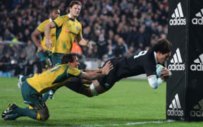 Steven Luatua scores against the Wallabies, Eden Park 2014.