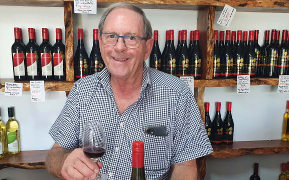 Monty Knight, Okahu Estate