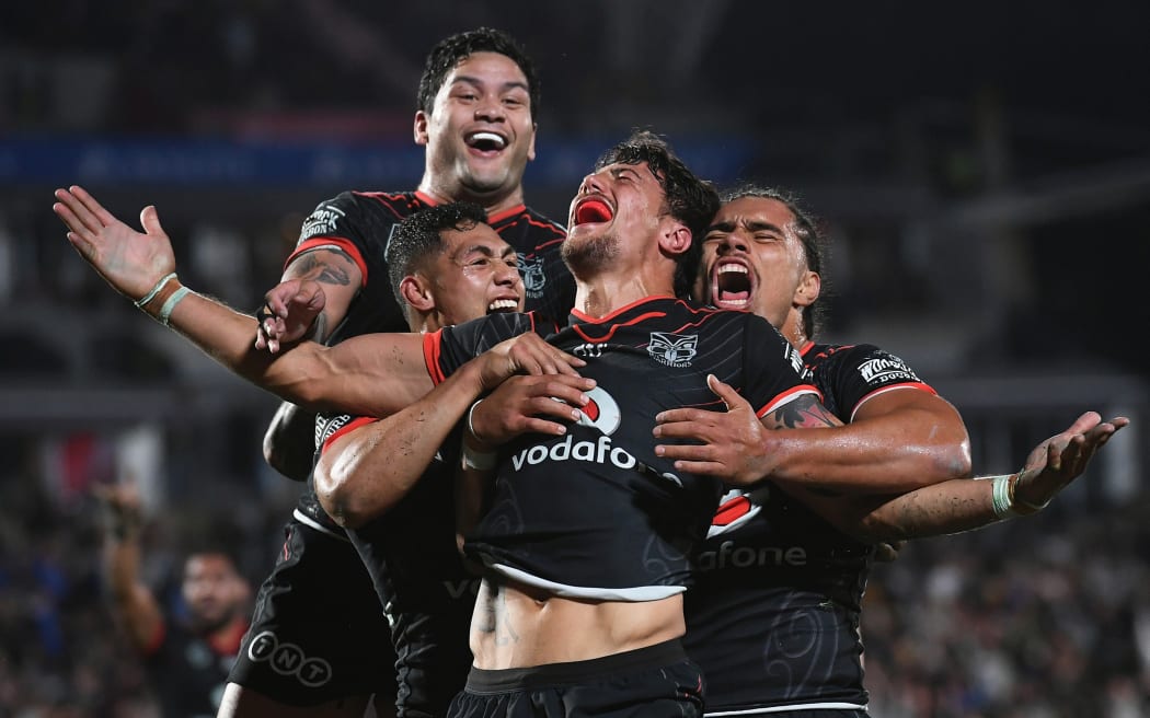 Anthony Gelling celebrates his try against the Dragons.