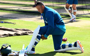 Australian batsman Usman Khawaja prepares to bat in the nets during a practice session at the Melbourne Cricket Ground (MCG) in Melbourne on December 24, 2023, ahead of the second cricket Test match against Pakistan. (Photo by William WEST / AFP) / -- IMAGE RESTRICTED TO EDITORIAL USE - STRICTLY NO COMMERCIAL USE --