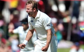 Neil Wagner of New Zealand celebrates after getting the wicket of Temba Bavuma of South Africa at Centurion Park, Pretoria on 28 August 2016 ©Ryan Wilkisky/BackpagePix