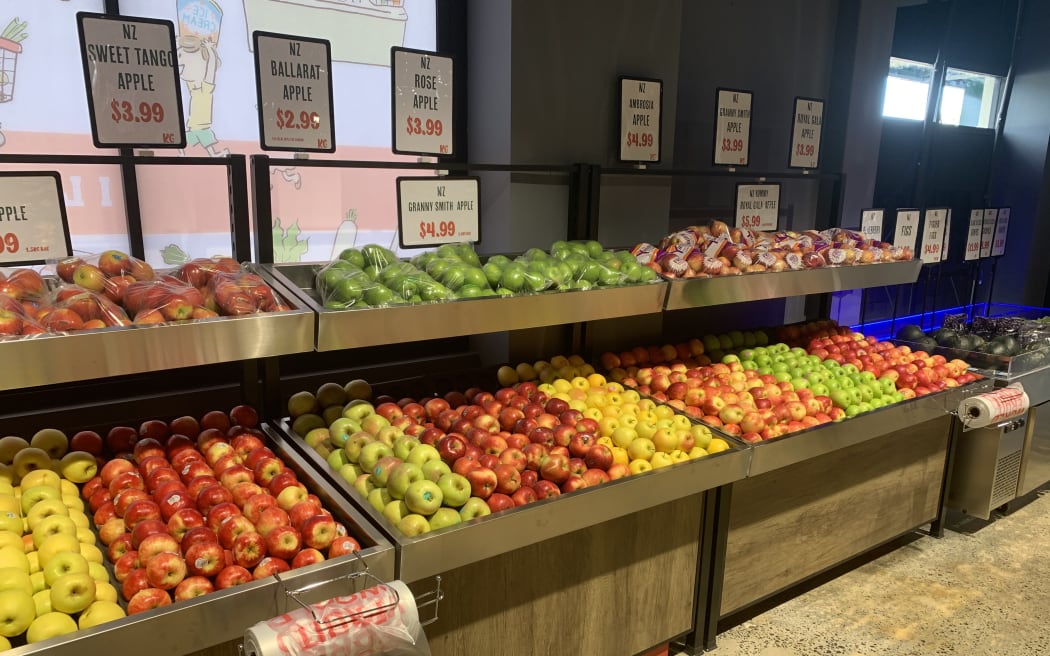 New Zealand bans plastic bags for fresh produce in supermarkets