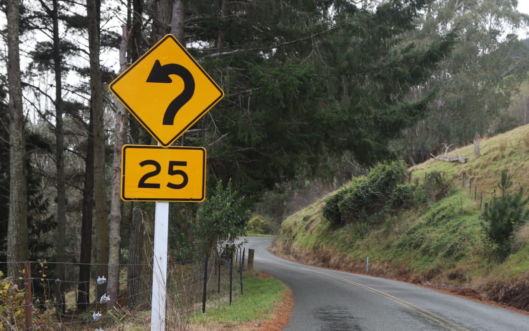 Instead of lowering some speed limits, advisory signs have been installed to warn drivers about pedestrians, or that the road is narrow, winding, or unsealed.