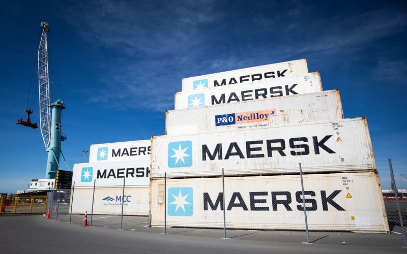Global shipping giant Maersk pulls New Zealand coastal service | RNZ