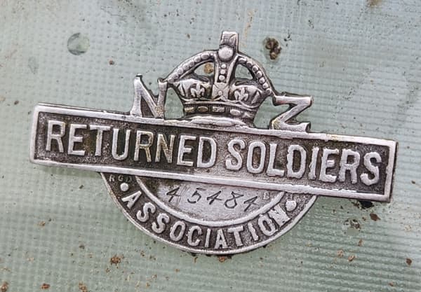 NZ's gold-hearted metal detectorist community finds woman's lost ...