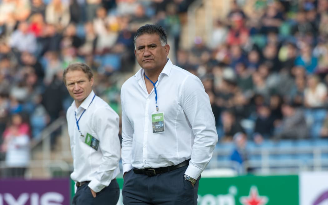 Highlanders Head Coach Jamie Joseph and assistant Tony Brown in 2016.