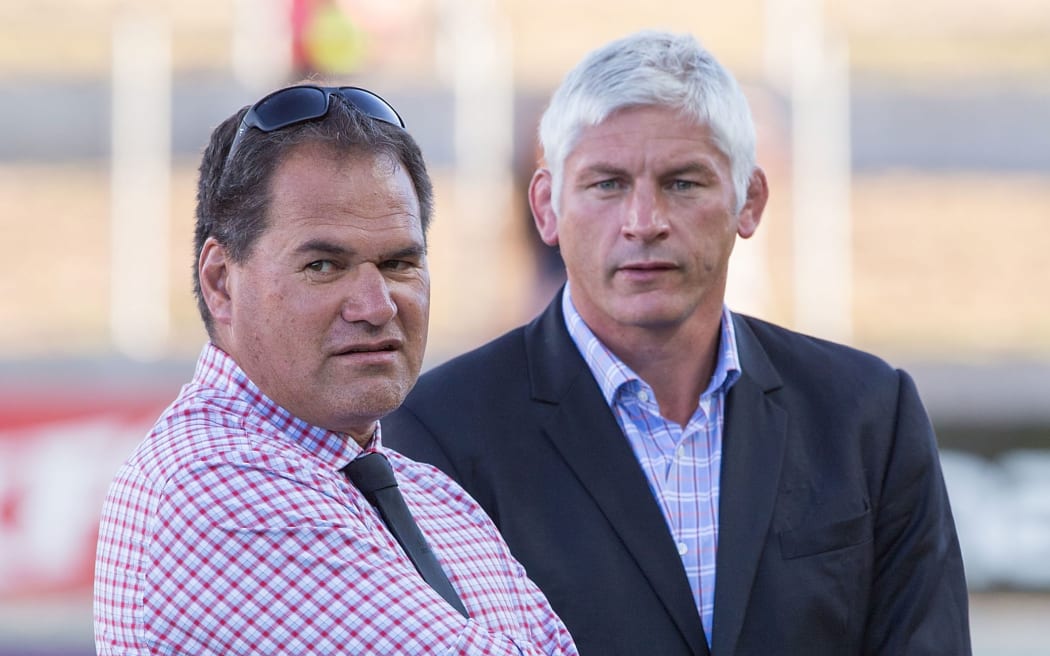 Chiefs coach Dave Rennie (L) and Crusaders coach Todd Blackadder