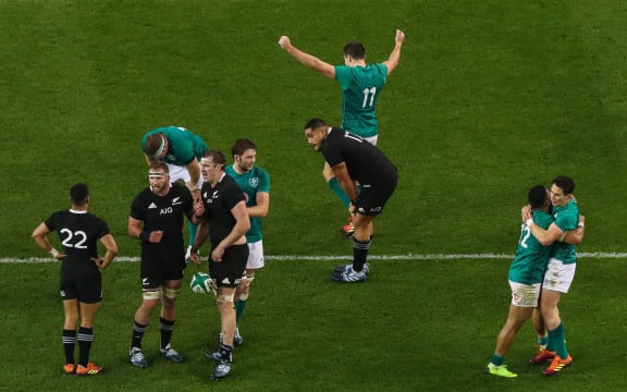 Ireland beat All Blacks 2018.
