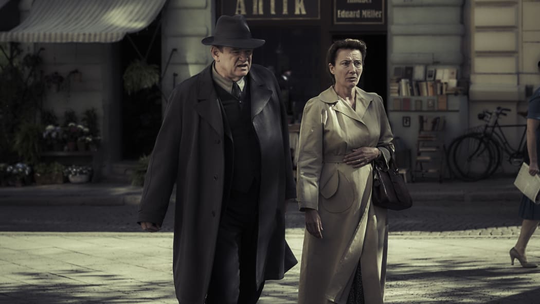 Brendan Gleeson and Emma Thompson in Alone in Berlin.