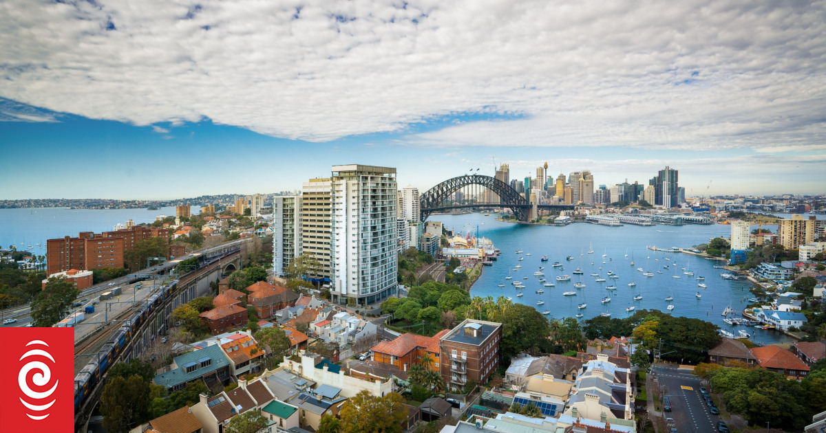 Australia bumps NZ out of the top 10 happiest places - Vimarsana News