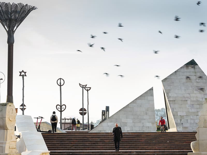 Poneke Wellington's City to Sea bridge designed by Rewi Thompson and John Gray with sculptor Para Matchitt.