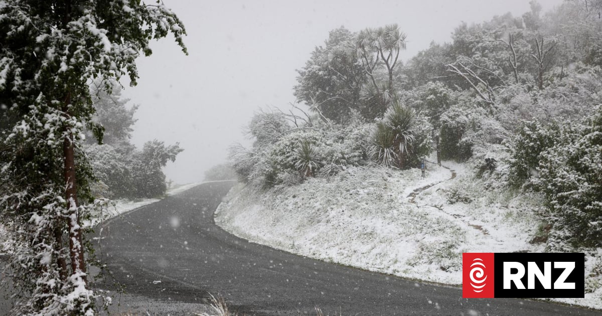 MetService warns motorists of snow on roads