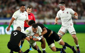2019 Rugby World Cup Semi-Final, International Stadium Yokohama, Yokohama, Japan 26/10/2019
England vs New Zealand
England's Billy Vunipola tackled by New Zealand's Aaron Smith and Ardie Savea
Mandatory Credit ©INPHO/James Crombie / www.photosport.nz
