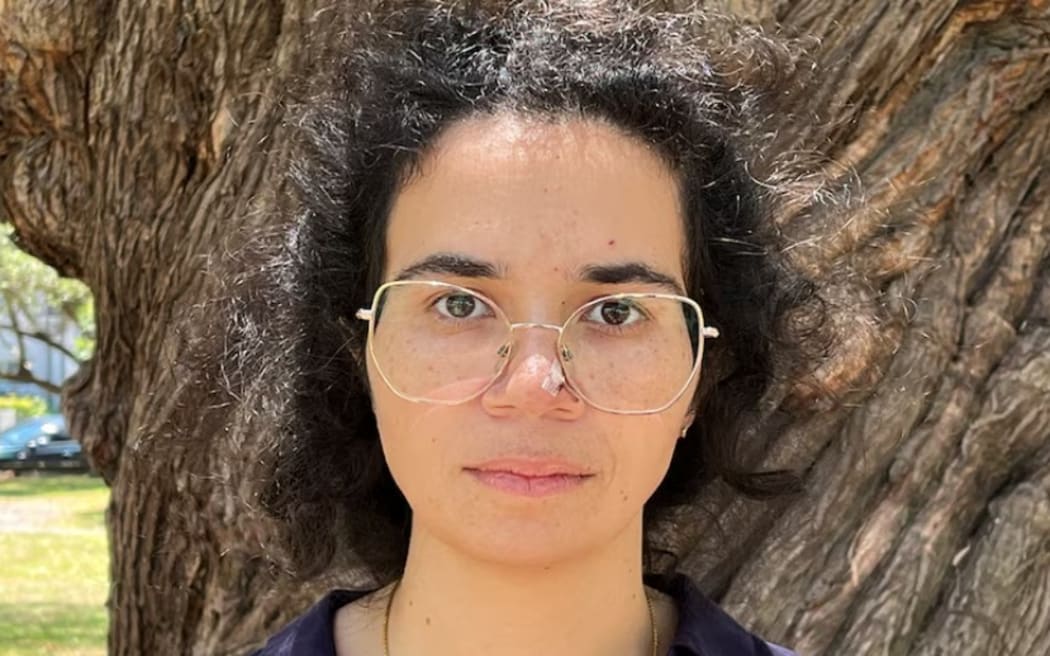 Jessica Rozen used her pregnant body to shield a girl during gunfire, but she says she saw many other heroes that day.  (ABC News: Paul Pandoulis)