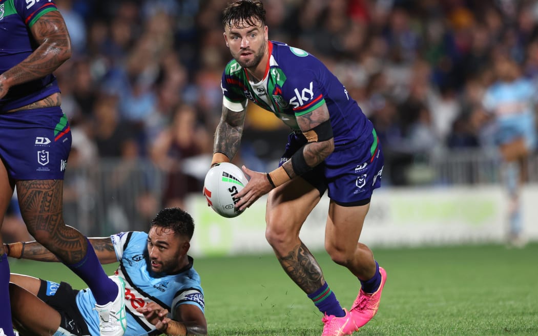 Shaun Johnson out for Warriors with injury after loss to the Sydney  Roosters | RNZ News