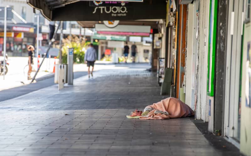 Rough sleepers, beggars should not be subject to move-on orders ...