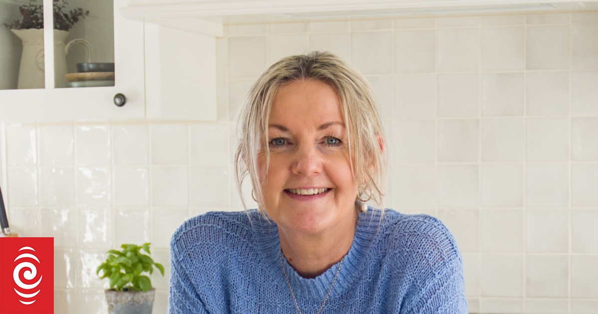 Beancounter turns cookbook author RNZ