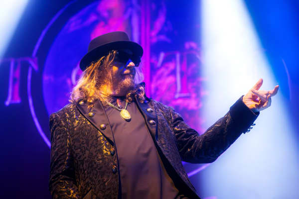 Joseph Williams, long-time Toto frontman, playing at Spark Arena, April, 2025.