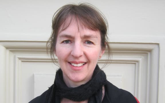 Baroque cellist Jane Young