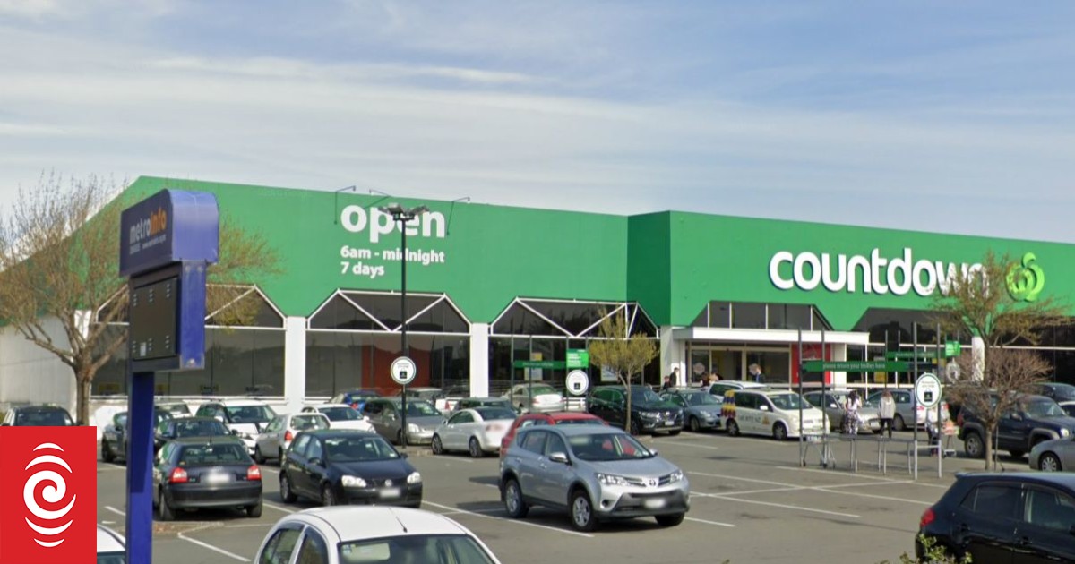 Man arrested after spitting in supermarket guard's face | RNZ News
