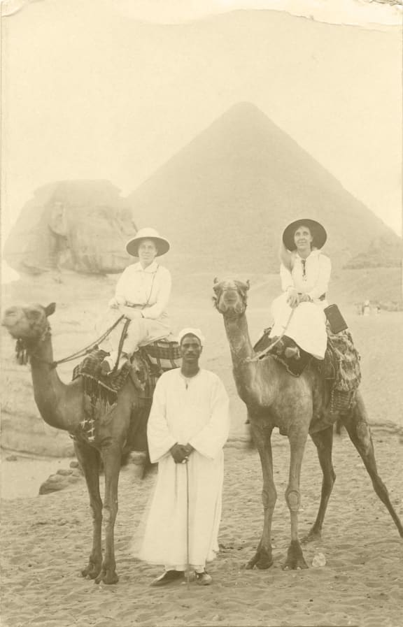 Dr Agnes Bennett (left) of Wellington in Egypt, 1915, when she became the first woman doctor to work with a British military medical unit - with the New Zealanders in Cairo.