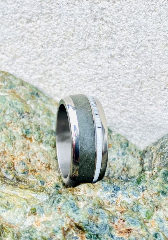 Brett Liddle: https://www.bljewellery.nz/