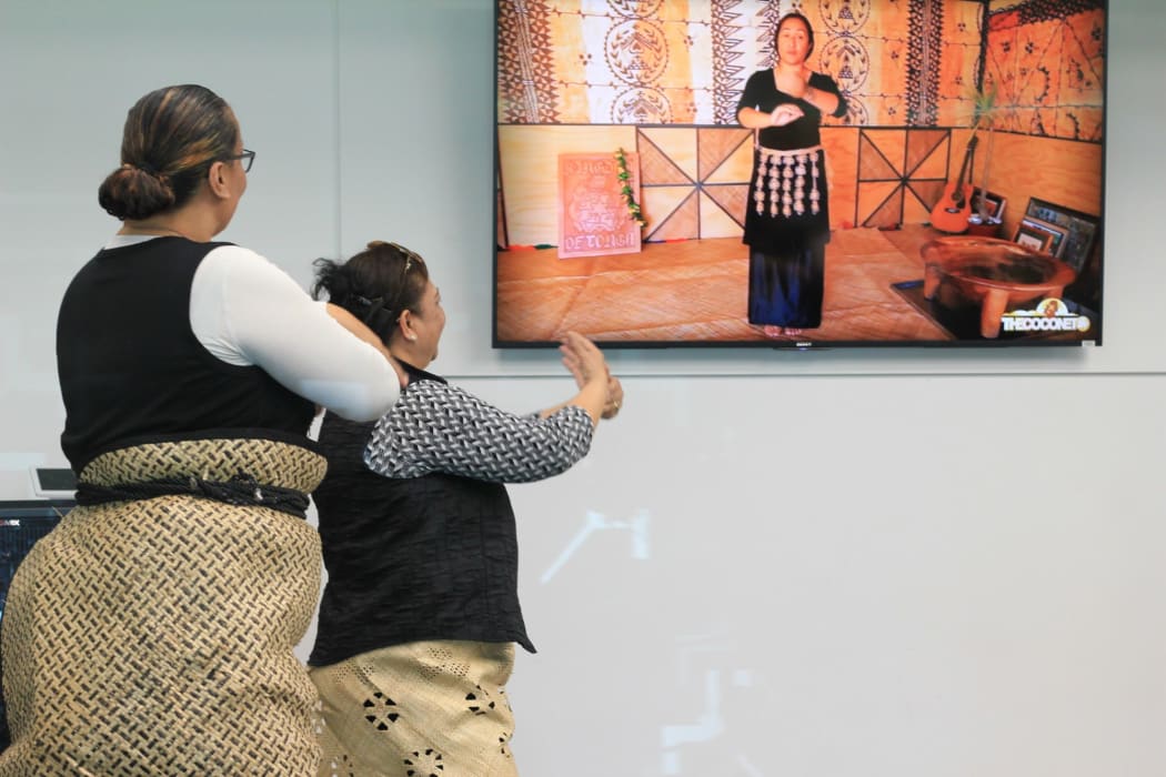 Learning how to ta'uolunga (Tongan dance) at the opening of 2017 Tongan Language Week in south Auckland.