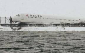 LaGuardia plane crash