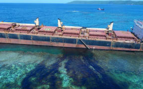 Oil leaking from the bulk carrier MV Solomon Trader that ran aground on Rennell Island in the Solomons.
