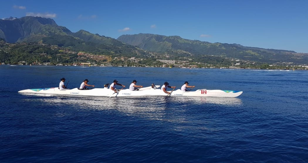 A Tahitian crew during the Va'a World Distance Champs.