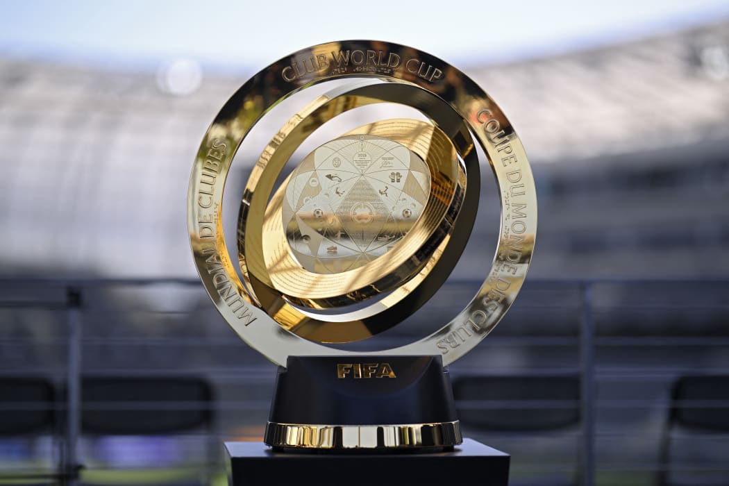 LOS ANGELES, CALIFORNIA - JUNE 08: A detailed view of the FIFA Club World Cup trophy on display at BMO Stadium before the game between the Los Angeles FC and the Sporting Kansas City on June 08, 2025 in Los Angeles, California.   Orlando Ramirez/Getty Images/AFP (Photo by Orlando Ramirez / GETTY IMAGES NORTH AMERICA / Getty Images via AFP)
