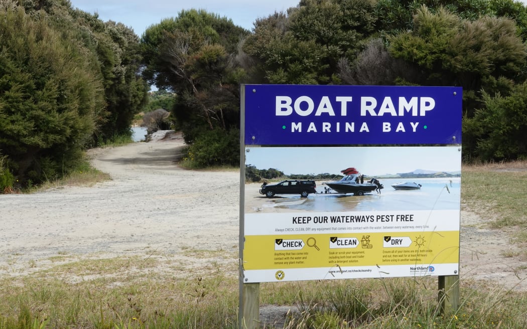 An electronic gate will be installed at the Lake Taharoa boat ramp later this summer.