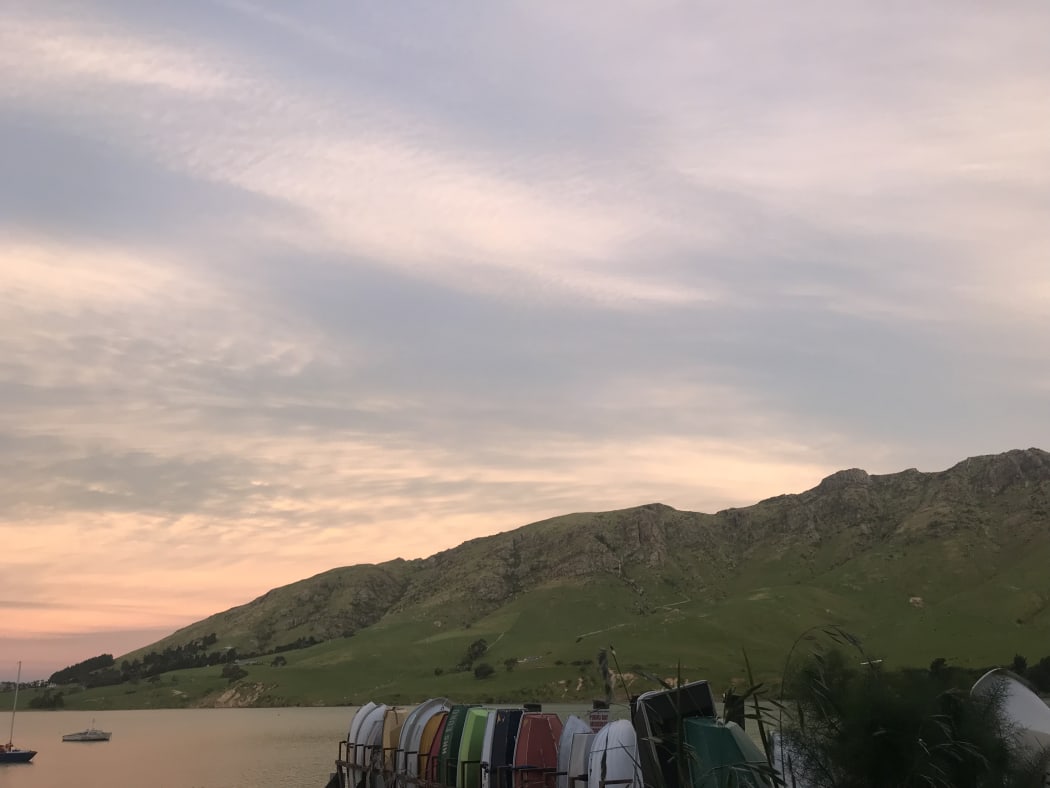 Following the track ‘From the Port Hills' – a Douglas Lilburn composition played by Michael Houstoun, Mike Reeves sent us this pic of the Port Hills on Wednesday evening November 9th.